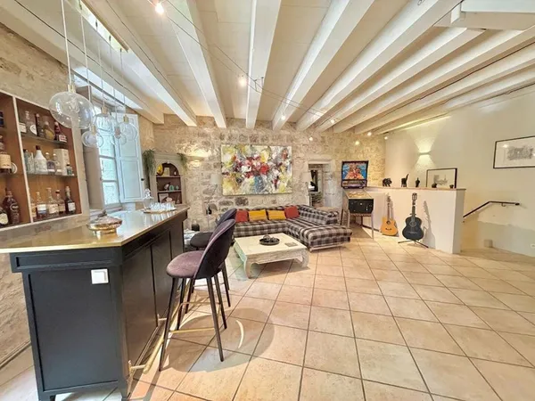 Villa 7 pièces 170 m²