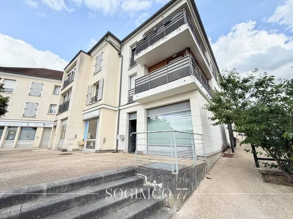 Local commercial 4 pièces 72 m²