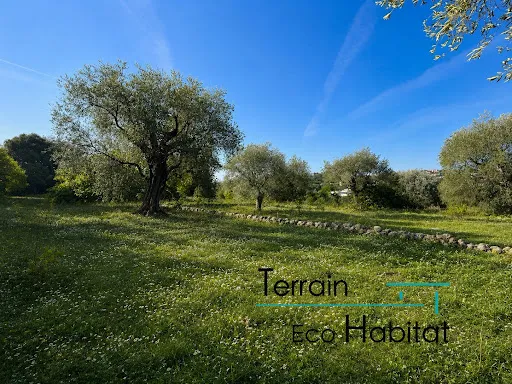 Terrain 1400 m²