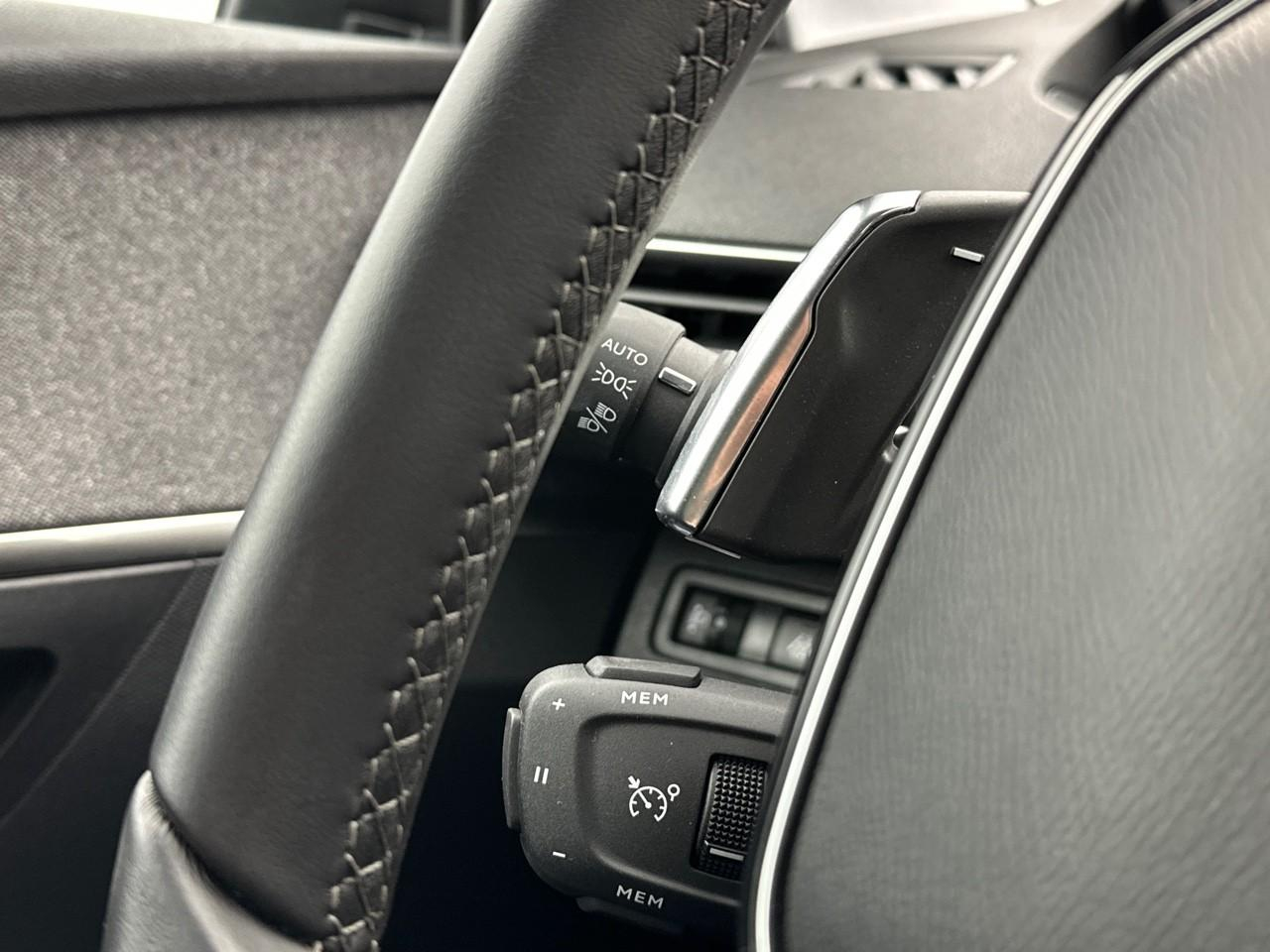 Peugeot 3008 puretech 130ch s&s eat8 allure pack — photo 20