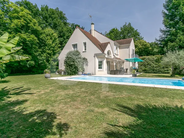 Maison 6 pièces 195 m²