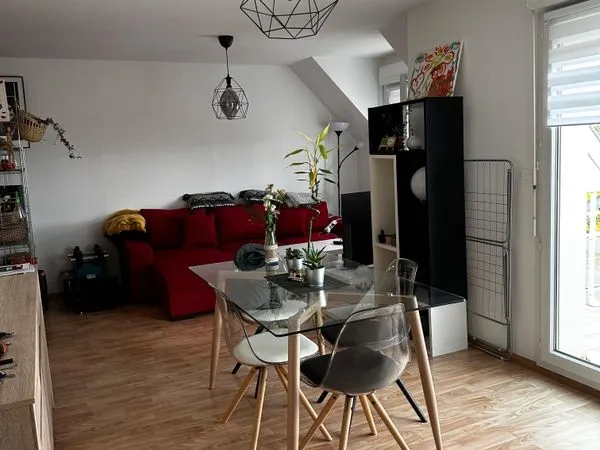Vends F2 avec garage et parking