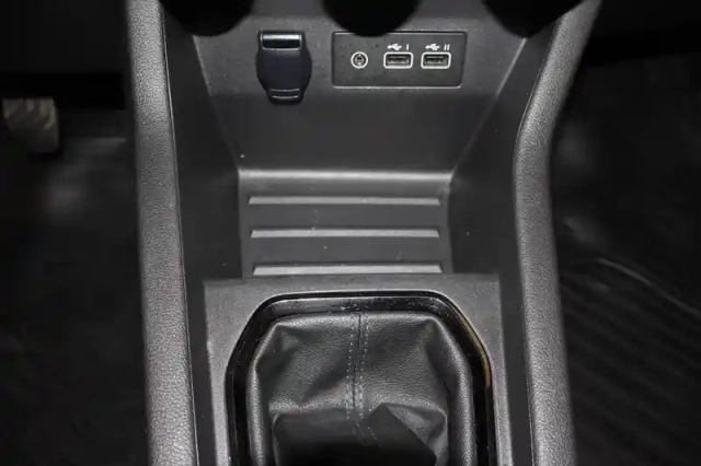Renault Clio tce 90 — photo 20