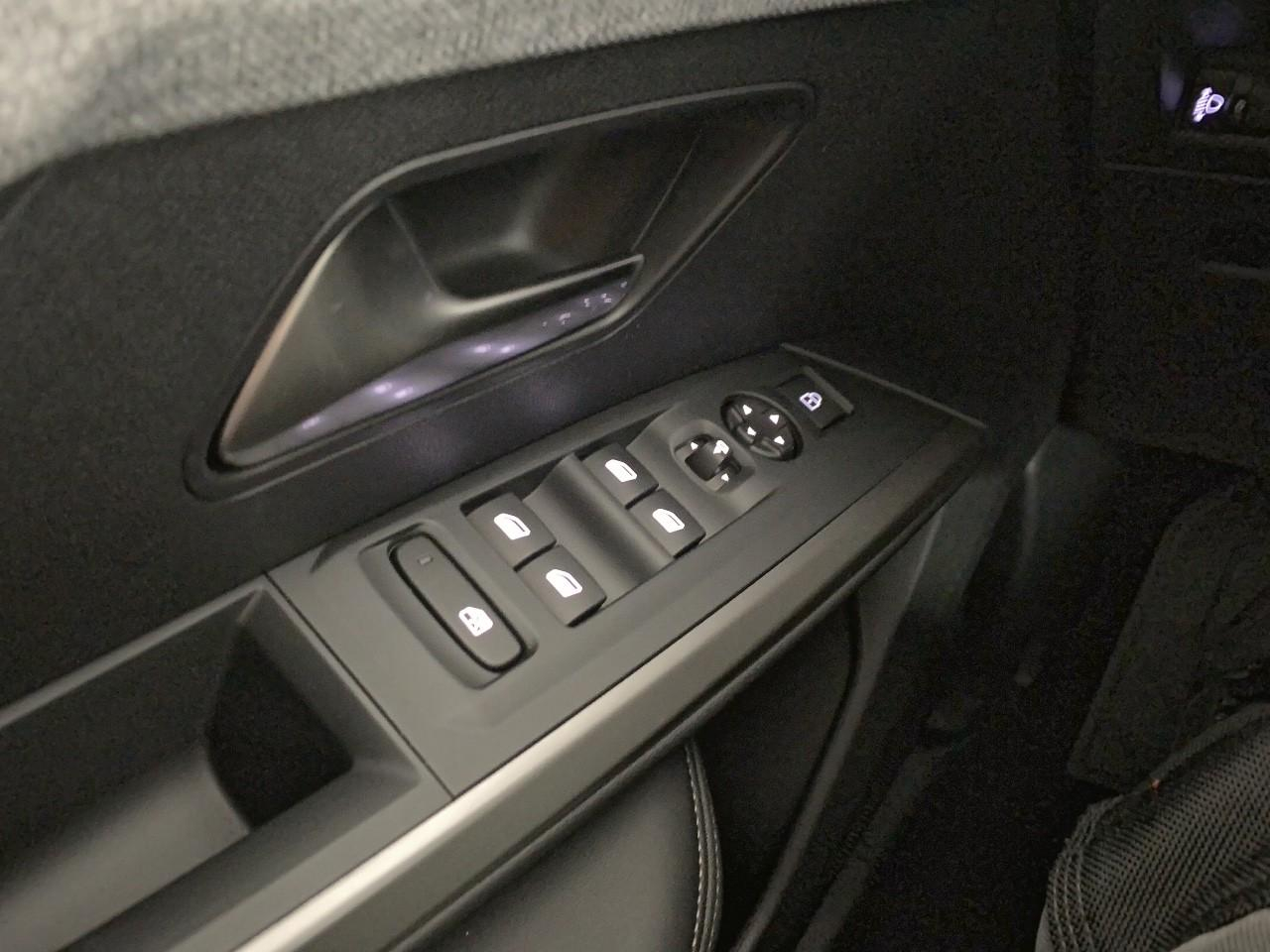 Peugeot 5008 hybrid 145 ch e-dcs6 allure — photo 20