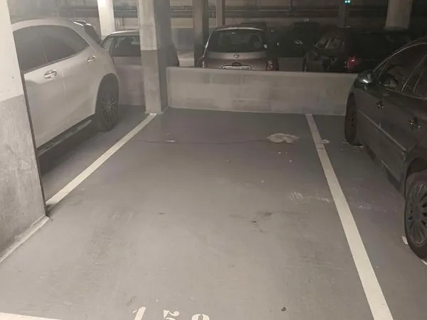 Place de parking dans Domont