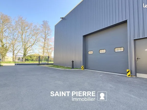 Local 175 m² Augny