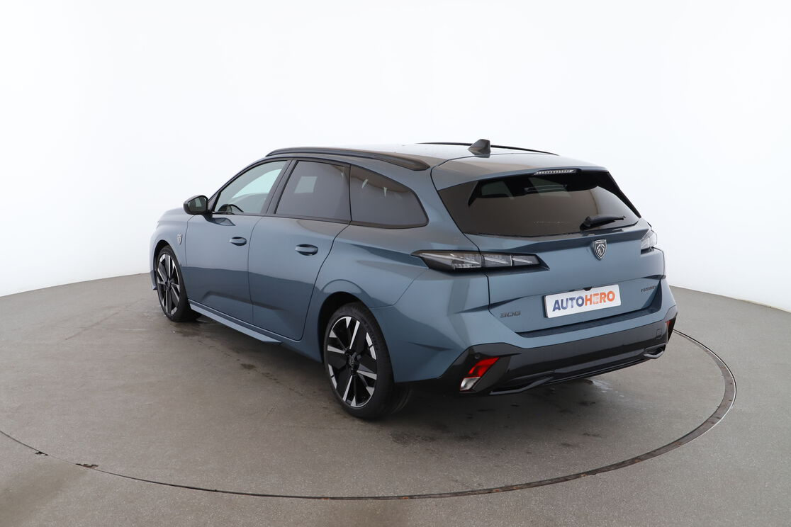 Peugeot 308 SW 1.2 Hybrid GT e-DCS6 — photo 3