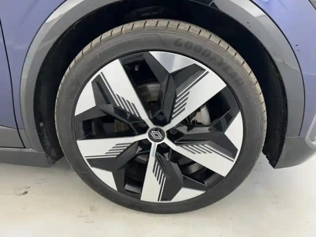 Renault Megane e-tech electric ev40 130ch techno standard charge — photo 21