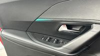 Peugeot 2008 SUV 2008 Allure Pack BlueHDi 130 S&S EAT8 — photo 17