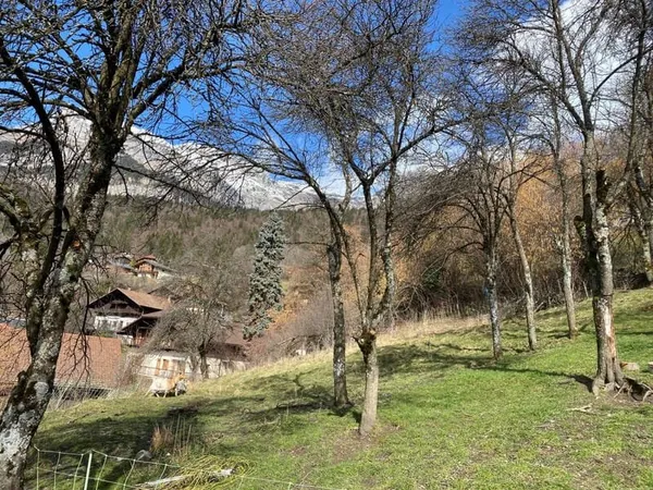 Terrain constructible 692 m²