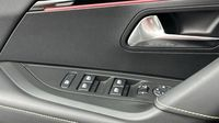 Peugeot 2008 1.2 PureTech 130ch S&S GT EAT8 — photo 19