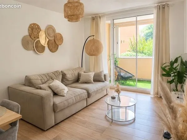 Appartement T2 - RDC - 55 m² avec balcon et loggia - Résidence Les Hermès, Vitrolles