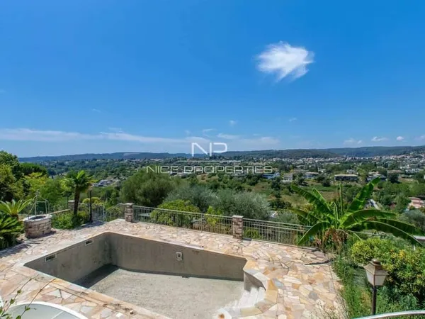 Villa 7 pièces 181 m²