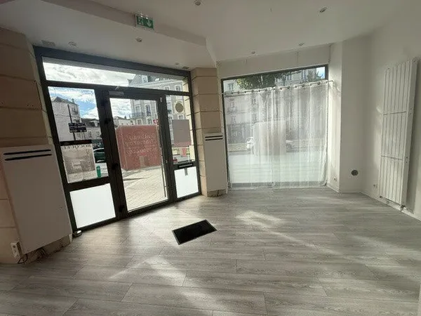 LOCAL COMMERCIAL OU PROFESSIONNEL A LOUER ANGERS CENTRE
