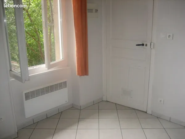 STUDETTE Rodez avec parking