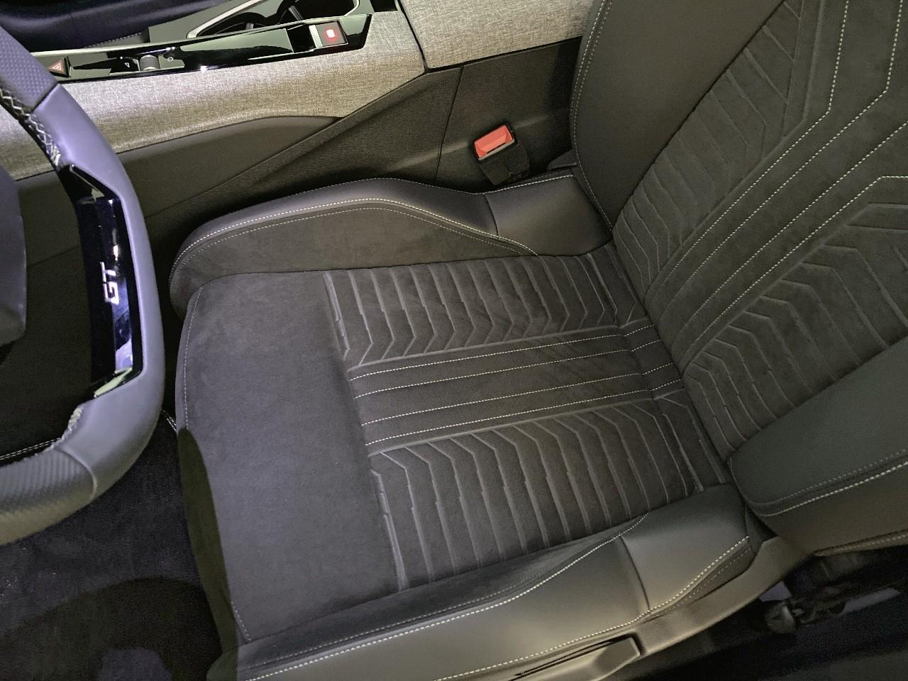 Peugeot 3008 hybrid 145 e-dcs6 gt — photo 9