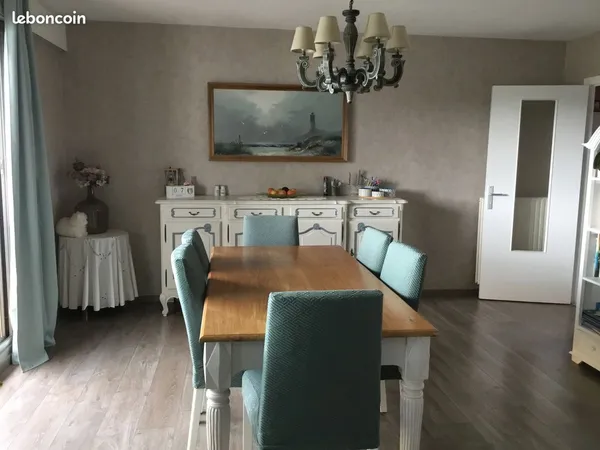 A vendre appartement 5 pièces - 99 m2 - 169 000 - Rives de Penfeld/Ecole de commerce - Quartier calm