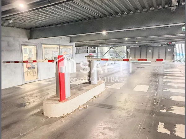 Emplacement de stationnement premium à Bègles