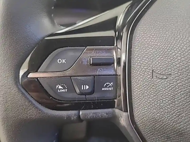 Peugeot 408 puretech 130 ch s&amp;s eat8 — photo 27