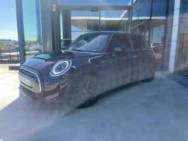 Mini Mini cooper 136ch  edition camden bva7 — photo 1
