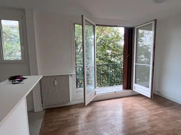 Studio 1 pièce 28 m²