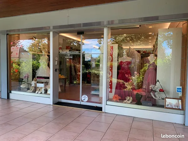 Local commercial 78 m² DIVONNE LES BAINS