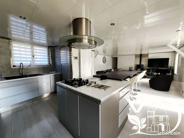 Maison 5 pièces 150 m²