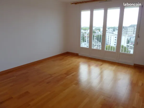 Appartement - 2 pièces - 51m2 - LORIENT/Bodélio