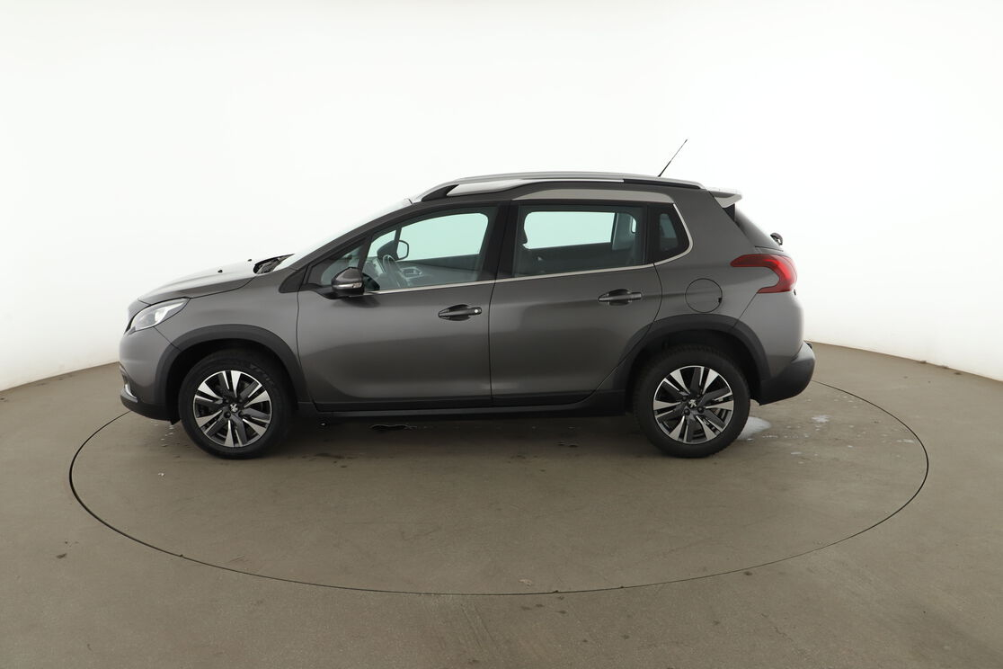 Peugeot 2008 1.5 Blue-HDi Allure EAT6 — photo 2