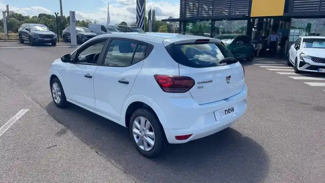 Dacia Sandero sce 65 — photo 19