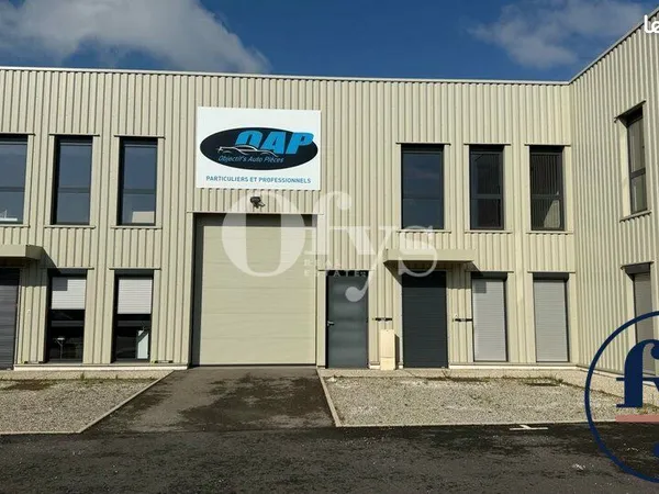 Local d'activité 161 m²