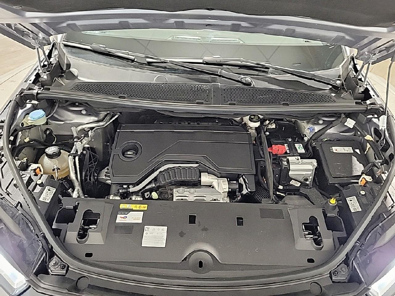 Peugeot 5008 hybrid 145 ch e-dcs6 allure — photo 15