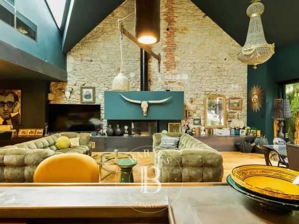 BATZ-SUR-MER - Volumes contemporains au coeur du bourg