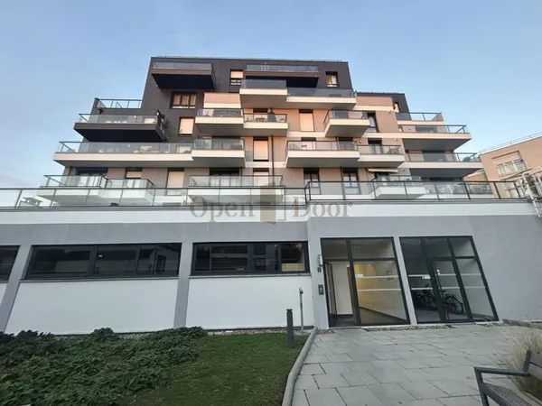 Superbe F4 meublé avec deux terrasses