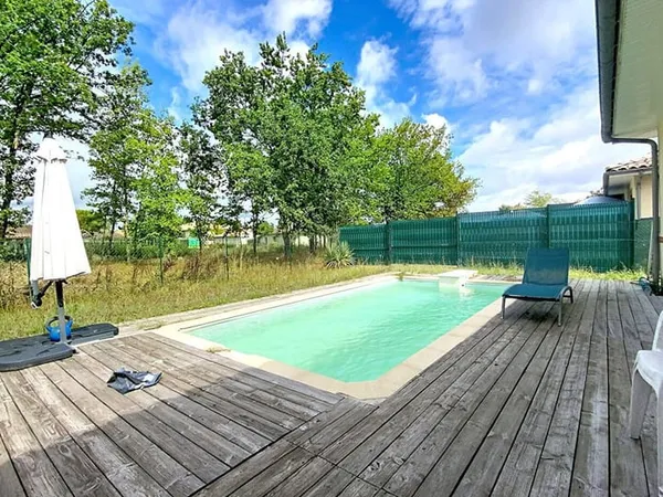 Maison de plain-pied avec piscine en résidence sécurisée Montauban Nord