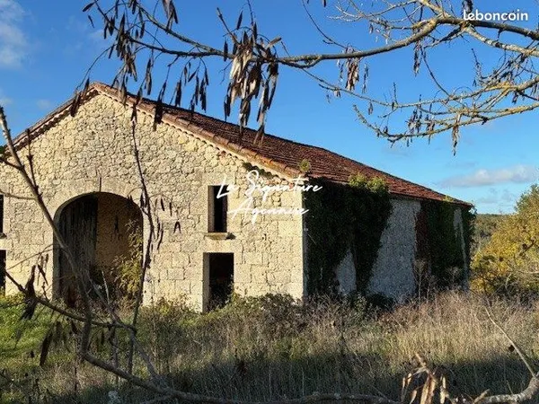 Propriété 4 pièces 280 m²