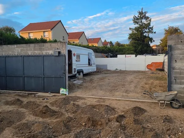 Location terrain sur parcelle privée