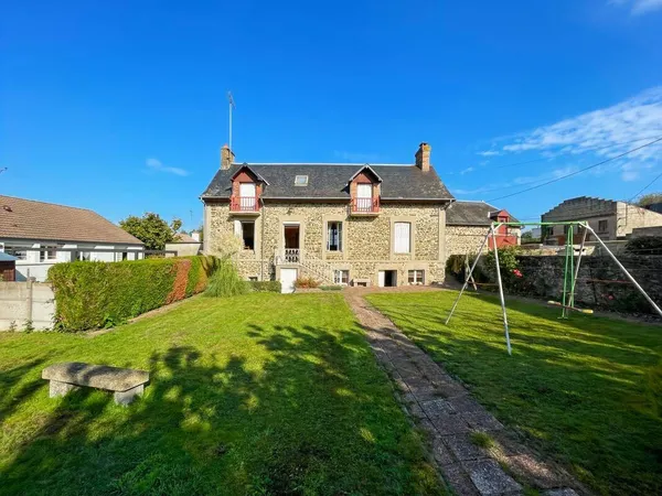 Maison de ville 7 pièces 128 m²