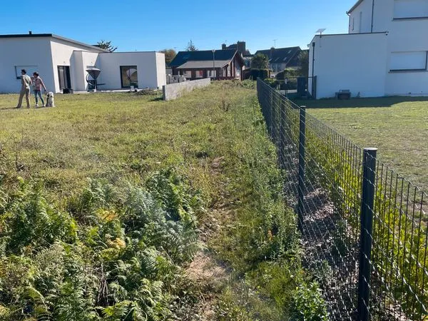 Beau terrain à bâtir 1622 m² - Libre constructeur - Lanmodez / Proche mer