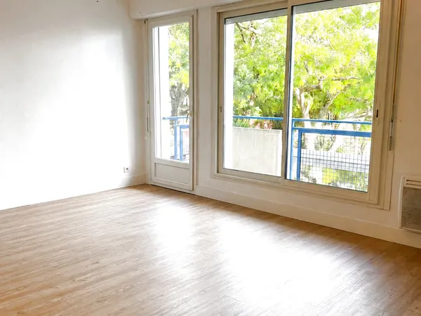 A VENDRE - 48M2 - APPARTEMENT T2 EN HYPER CENTRE DE LORIENT