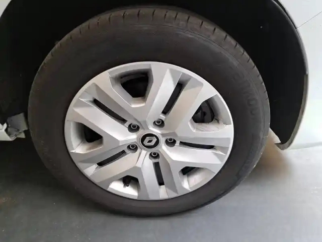 Renault Kangoo blue dci 115 edc — photo 18