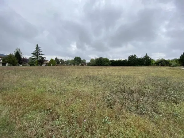 Terrain constructible 2000 m²