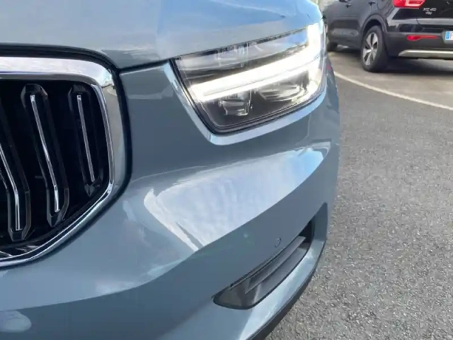 Volvo Xc40 t4 recharge 129 + 82ch inscription dct 7 — photo 12