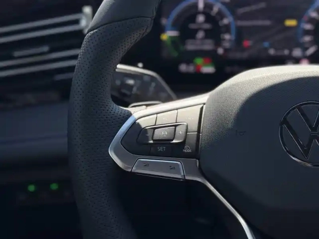 Volkswagen Tiguan 1.5 ehybrid 204ch dsg6 — photo 32