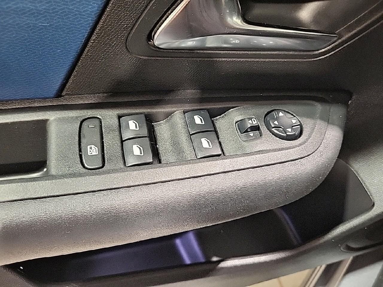 Citroën C4 e-c4 136 ch automatique shine pack — photo 23