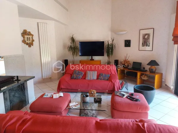 Maison 7 pièces 180 m²