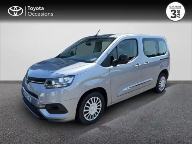 Toyota Proace city verso medium 1.2 110 vvt-i dynamic rc23 — photo 1