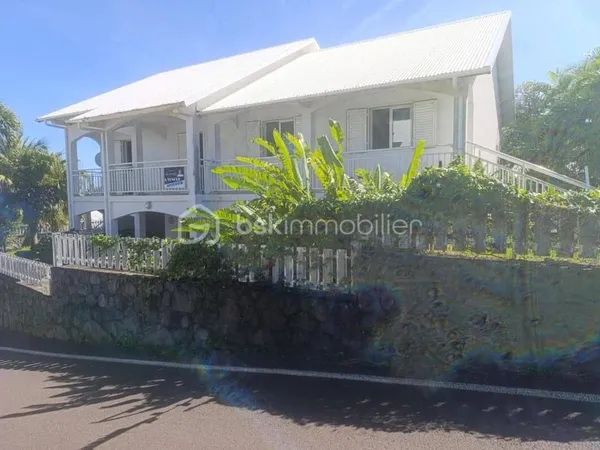 Villa 8 pièces 217 m²