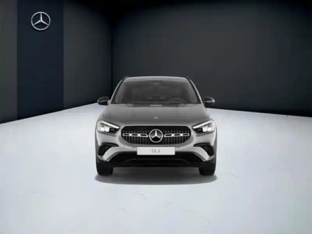Mercedes Gla 200 d progressive line — photo 8