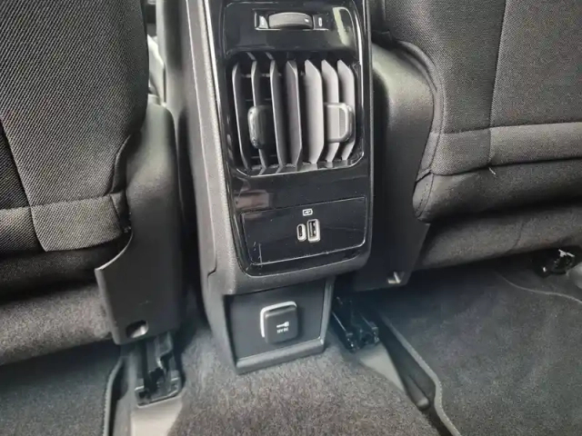 Jeep Compass 1.3 phev t4 240 ch 4xe eawd — photo 39